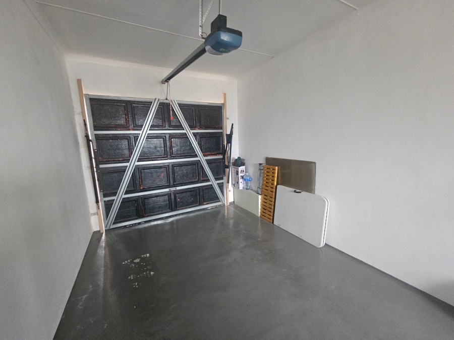 2 Bedroom Property for Sale in Heather Park Western Cape